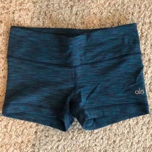 Alo Yoga Spandex shorts